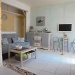 Villeneuve Loubet Studio 4 P Rez De Jardin A 5 Mn De La Mer